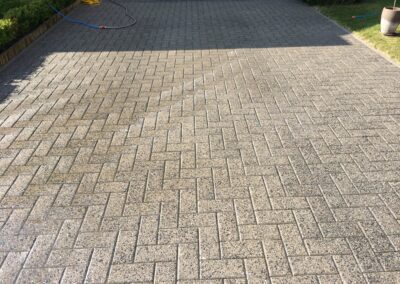 Traitement anti-mousse-hydrofuge sur Landivisiau